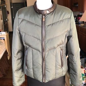 Michael Kors Down jacket w/o the fur collar